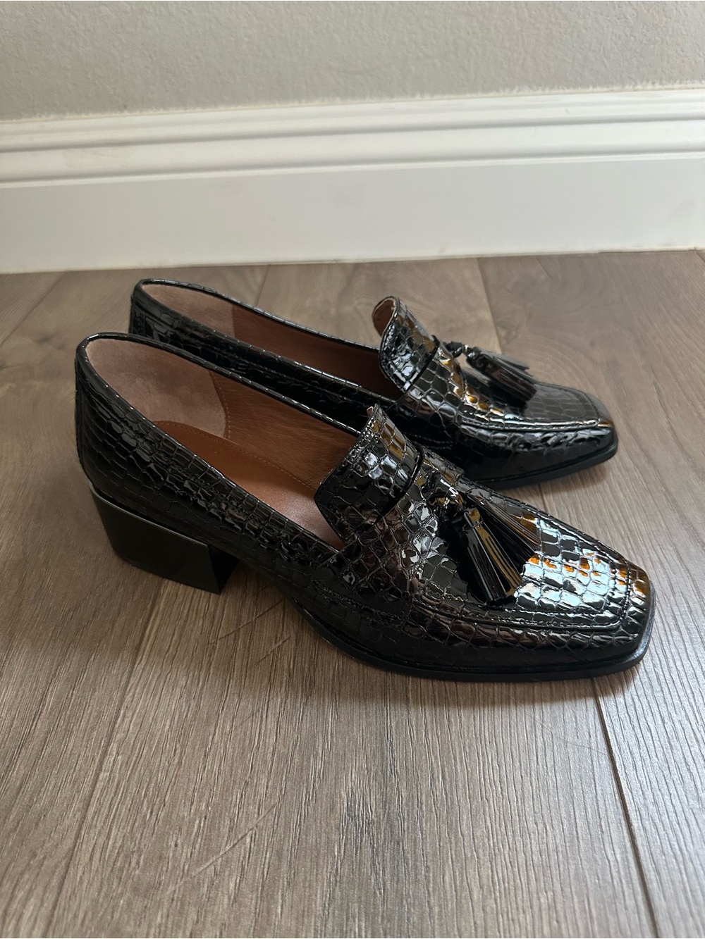 Donald Pliner Black Patent Leather with Tassels, 1 3/4" Heeled Loafers - Picture 3 of 9